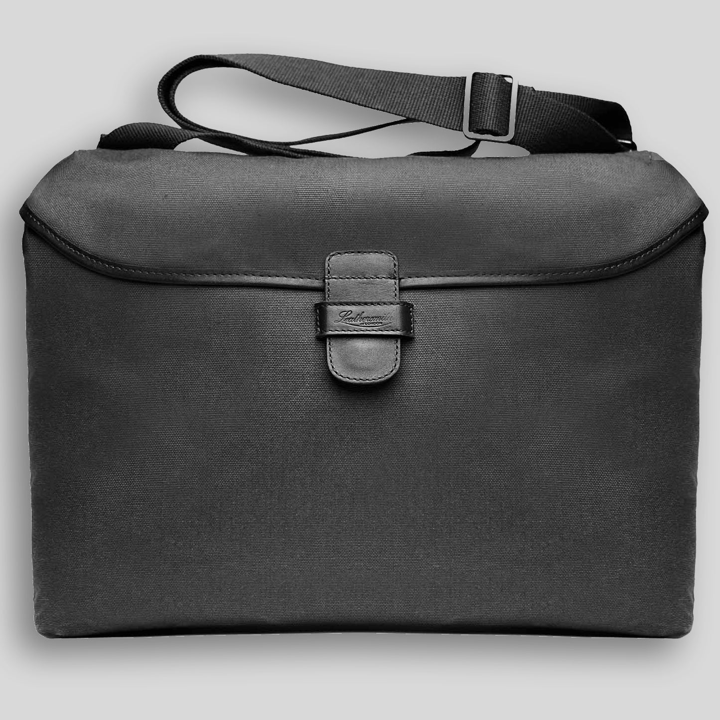 MSPLAIN005 | Plain Canvas Messenger Bag