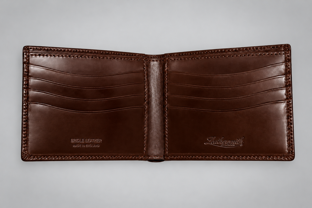 22S0316 | Bridle Leather Eight Card Wallet