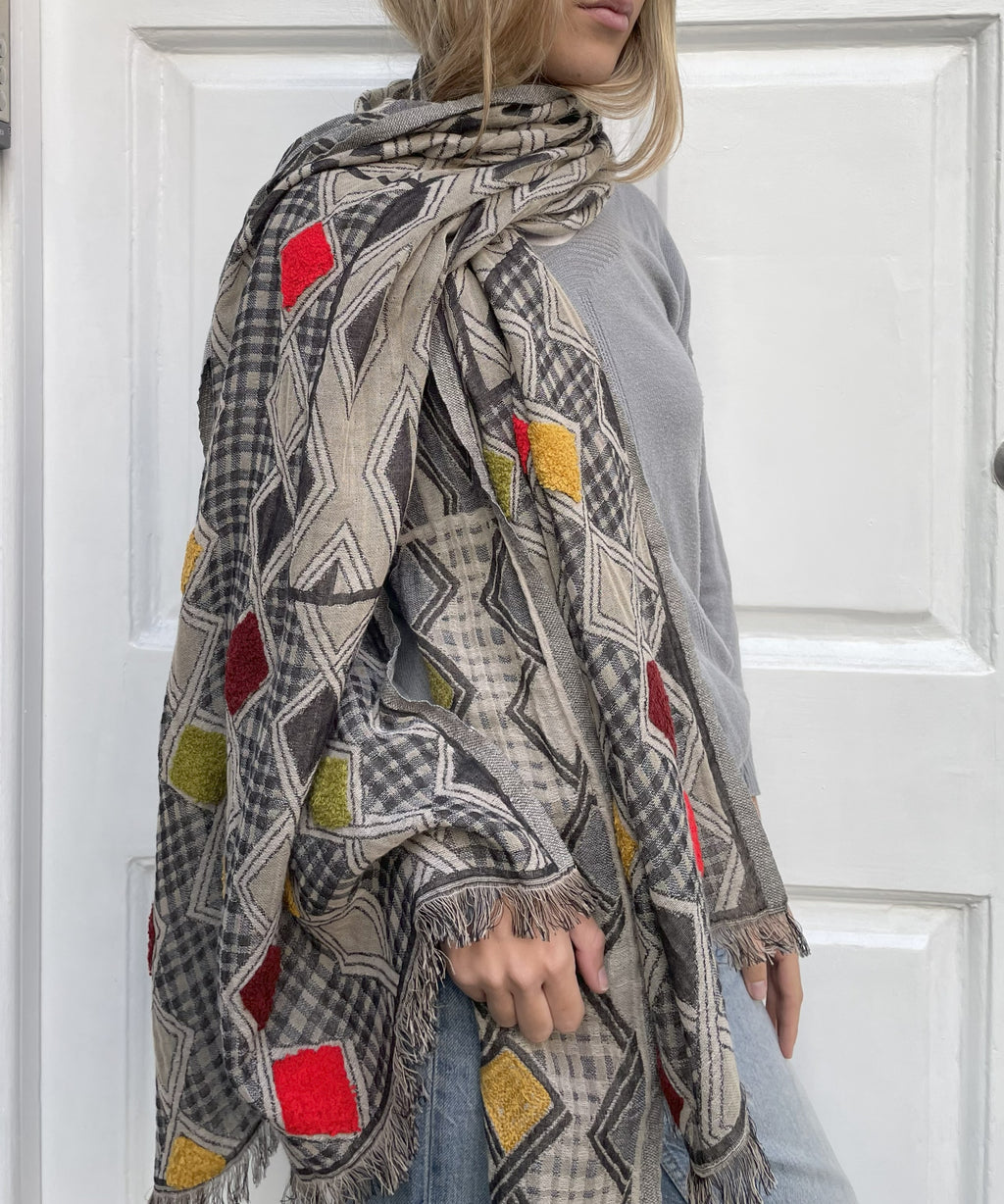 SCARF19598 | Black/Beige Argyle Embroidered Scarf